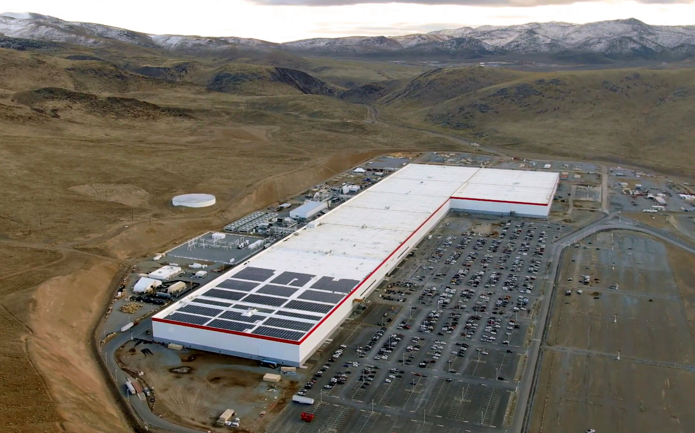Panasonic to expand battery capacity at Tesla Gigafactory