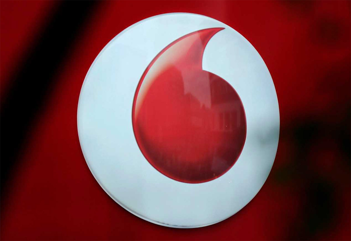 Telecoms giant Vodafone wins licence to become third Oman operator