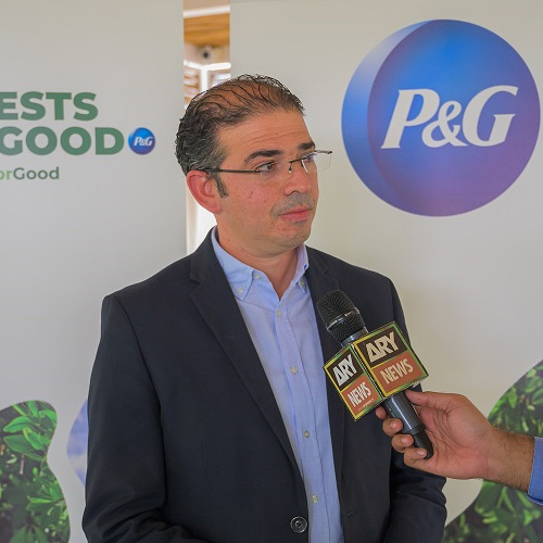Mohamed Hamouda -VP-Procter-Gamble-Gulf-P&G - 26 forestation programs- Carrefour-Forests-For -Good -techxmedia