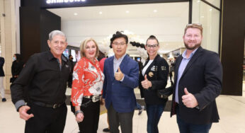 Samsung opens two groundbreaking stores in Johannesburg