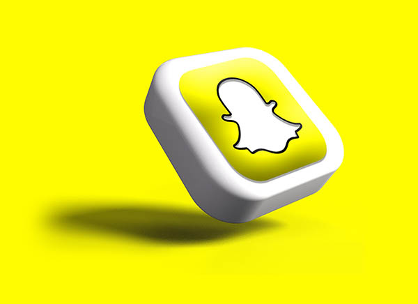 Snapchat expands to PCs with its windows version