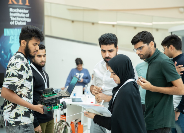 14 universities, 61 teams in Emirates Robotics Contest